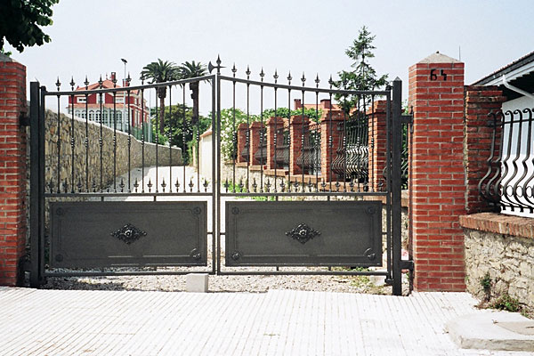 Portones, puertas y ventanas en forja